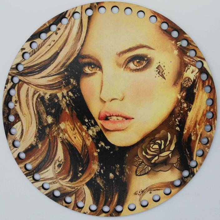 Ahşap Çanta Plakası 7258 Dövmeli Kız - 1