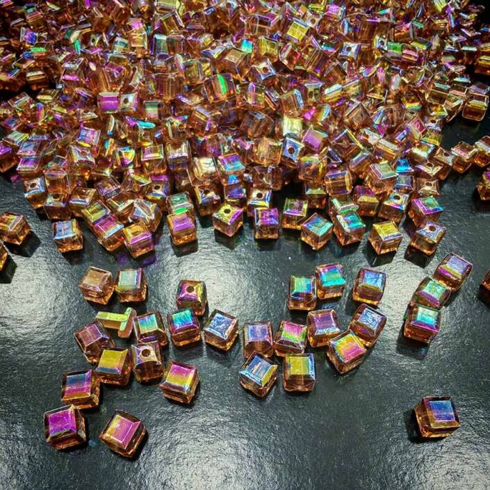 Janjanlı Kare Boncuk 8x8 Mm ( 500 Gram ) Bej - 2