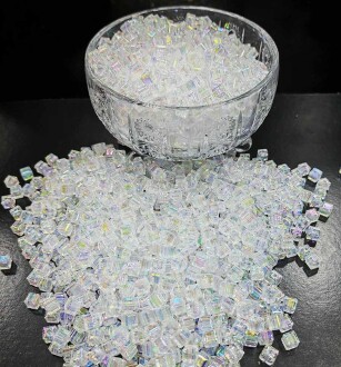 Janjanlı Kare Boncuk 8x8 Mm ( 500 Gram ) Şeffaf - Orivyum