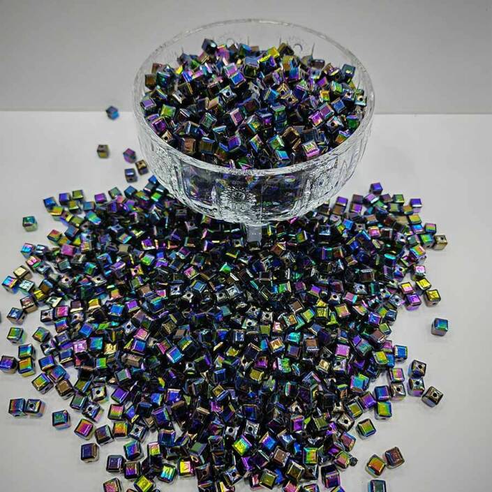 Janjanlı Kare Boncuk 8x8 Mm ( 500 Gram ) Siyah Rengarenk - 1