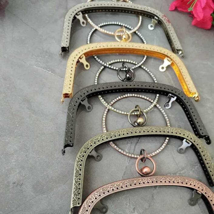 Taşlı Halka Saplı Cüzdan Klipsi AT33 - 2